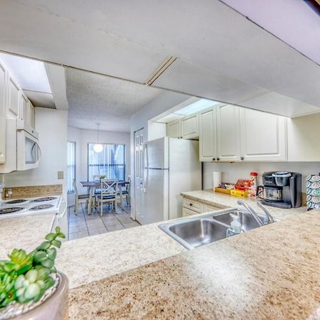 Shorewalk Full Condo Lake View Near To Beach Img 브레던톤 외부 사진