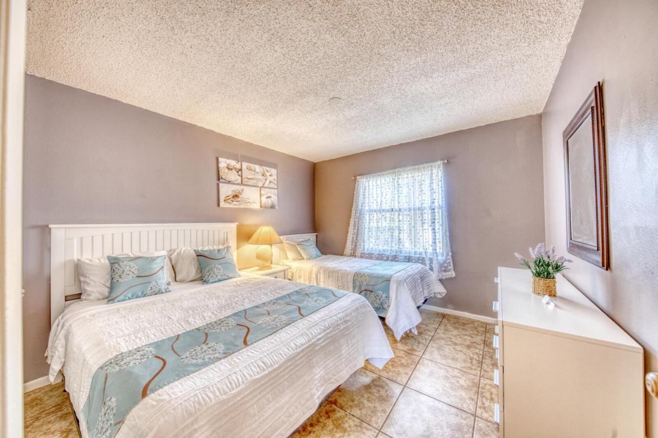 Shorewalk Full Condo Lake View Near To Beach Img 브레던톤 외부 사진